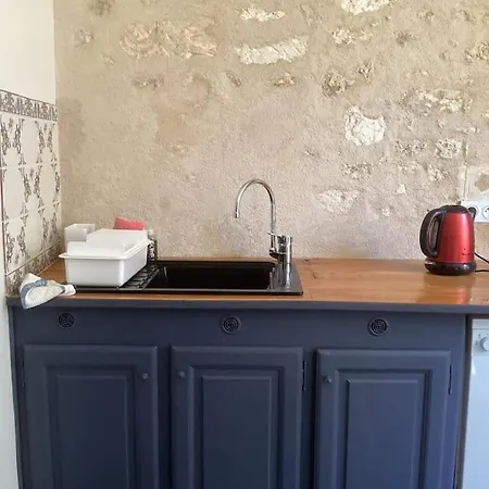 Holiday home Agreable Maison Avec Jardin Dans Le Centre Historique De *